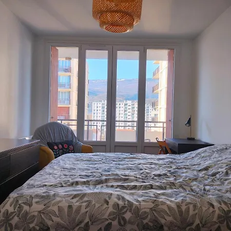 Tres Bel Cosy Refait Avec Gout - Very And Cozy Redone With Taste! *