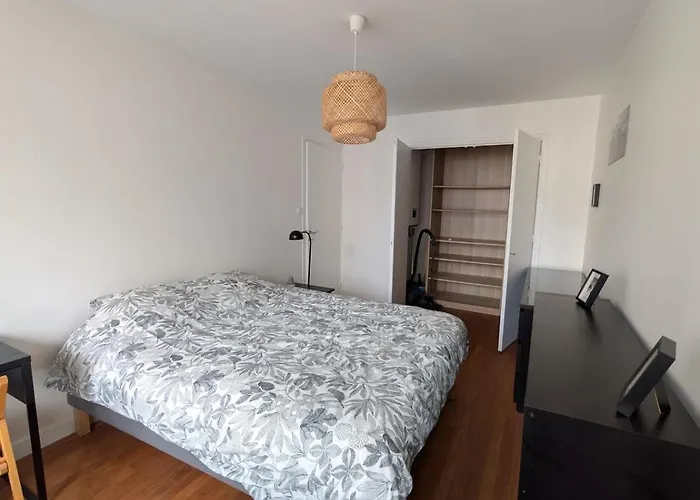 Tres Bel Cosy Refait Avec Gout - Very And Cozy Redone With Taste! גרנובל