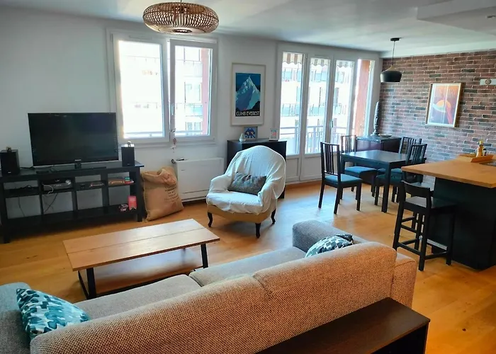 Tres Bel Cosy Refait Avec Gout - Very And Cozy Redone With Taste! *