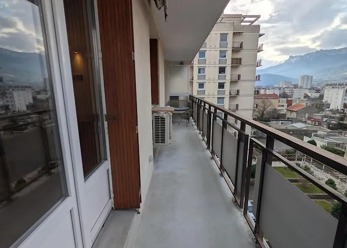 Tres Bel Cosy Refait Avec Gout - Very And Cozy Redone With Taste! דירה גרנובל