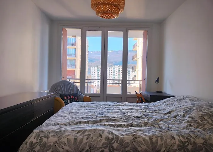 Tres Bel Cosy Refait Avec Gout - Very And Cozy Redone With Taste! *